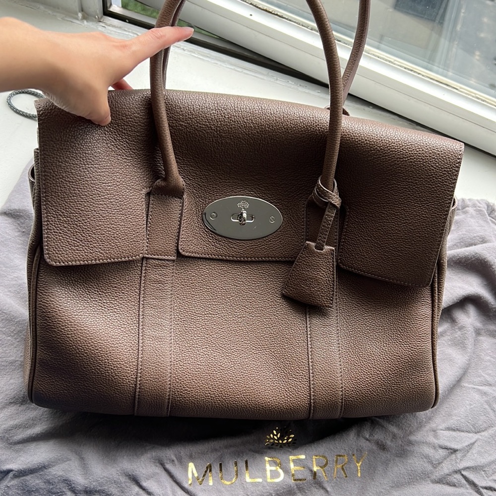 Authentic Mulberry Bayswater in Taupe color & Very Good Condition